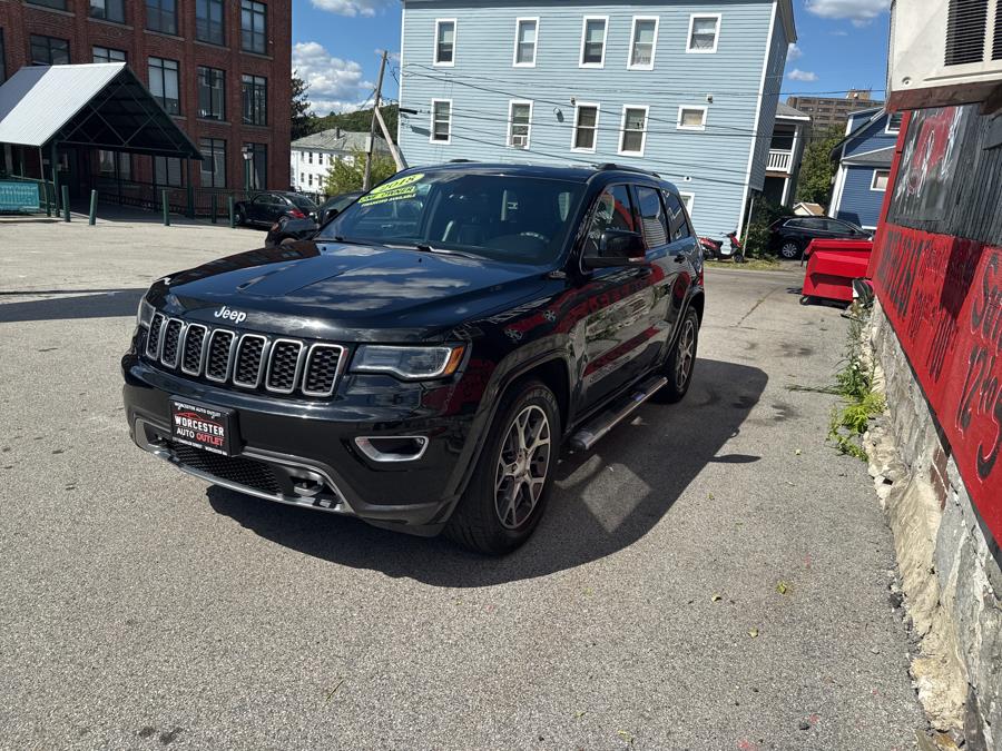 2018 Jeep Grand Cherokee Limited 4x4, available for sale in Worcester, Massachusetts | Worcester Auto Outlet LLC. Worcester, Massachusetts 2018 Jeep Grand Cherokee Limited 4x4, available for sale in Worcester, Massachusetts | Worcester Auto Outlet LLC. Worcester, Massachusetts