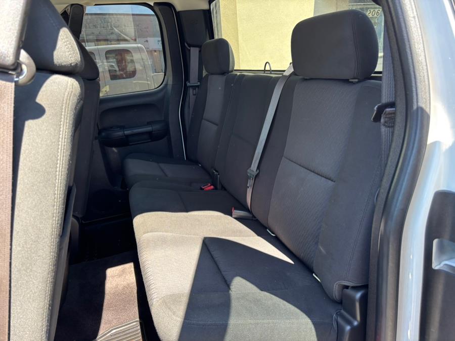 2013 Chevrolet Silverado 2500HD 4WD Ext Cab 144.2" LT, available for sale in New haven, Connecticut | Wilson Maturo Motors. New haven, Connecticut 2013 Chevrolet Silverado 2500HD 4WD Ext Cab 144.2" LT, available for sale in New haven, Connecticut | Wilson Maturo Motors. New haven, Connecticut