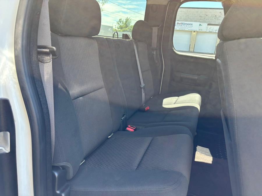 2013 Chevrolet Silverado 2500HD 4WD Ext Cab 144.2" LT, available for sale in New haven, Connecticut | Wilson Maturo Motors. New haven, Connecticut 2013 Chevrolet Silverado 2500HD 4WD Ext Cab 144.2" LT, available for sale in New haven, Connecticut | Wilson Maturo Motors. New haven, Connecticut