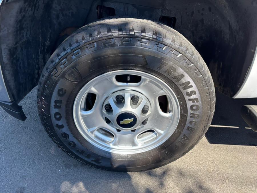 2013 Chevrolet Silverado 2500HD 4WD Ext Cab 144.2" LT, available for sale in New haven, Connecticut | Wilson Maturo Motors. New haven, Connecticut 2013 Chevrolet Silverado 2500HD 4WD Ext Cab 144.2" LT, available for sale in New haven, Connecticut | Wilson Maturo Motors. New haven, Connecticut