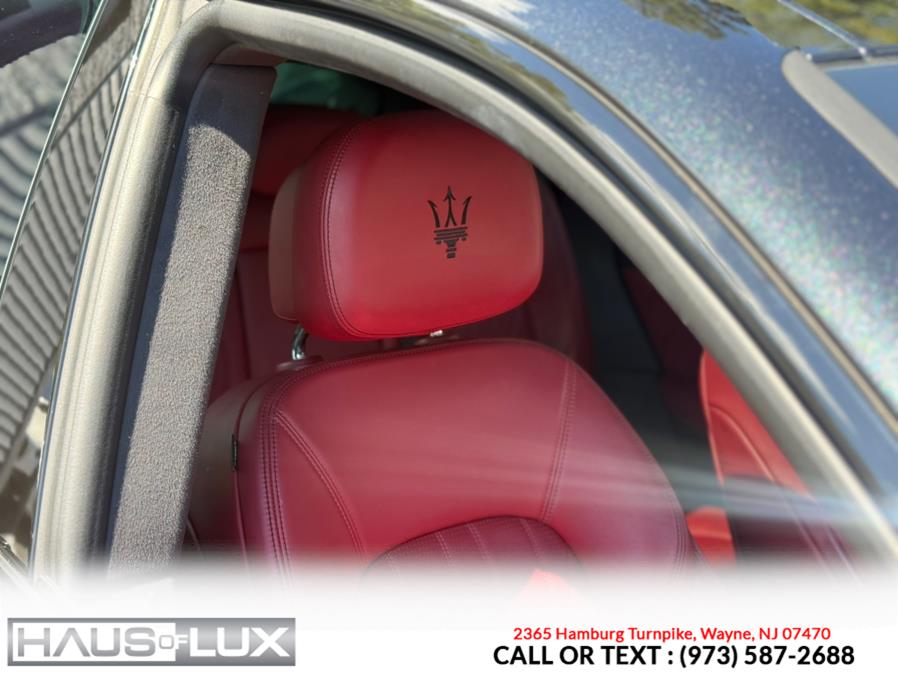 2022 Maserati Levante Modena photo 2