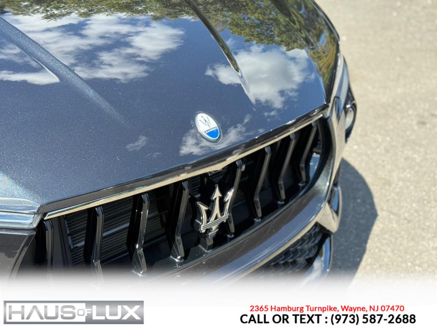 2022 Maserati Levante Modena photo 6