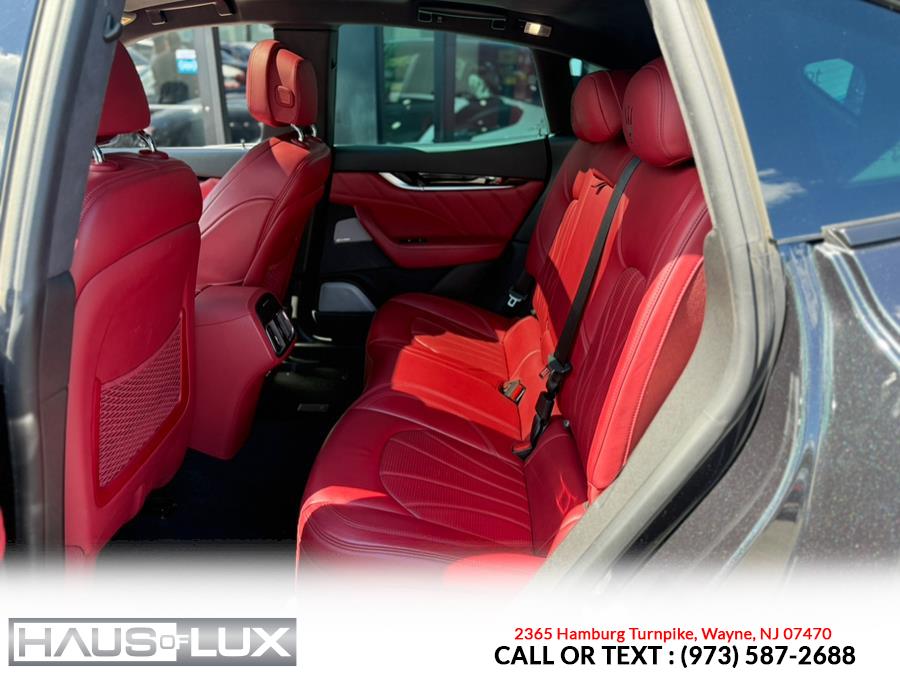 2022 Maserati Levante Modena photo 11