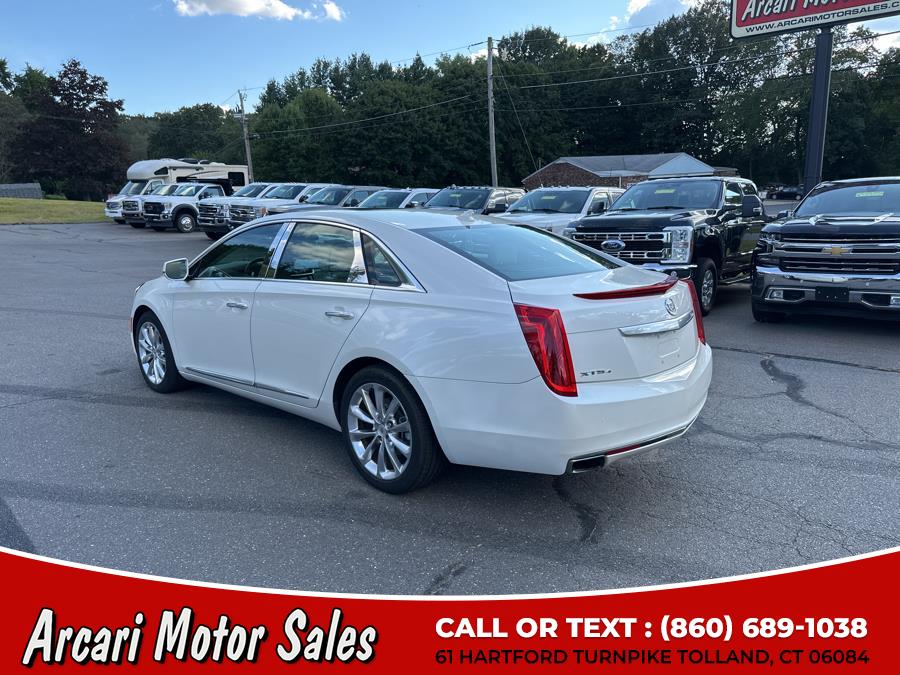2014 Cadillac XTS Luxury photo 3