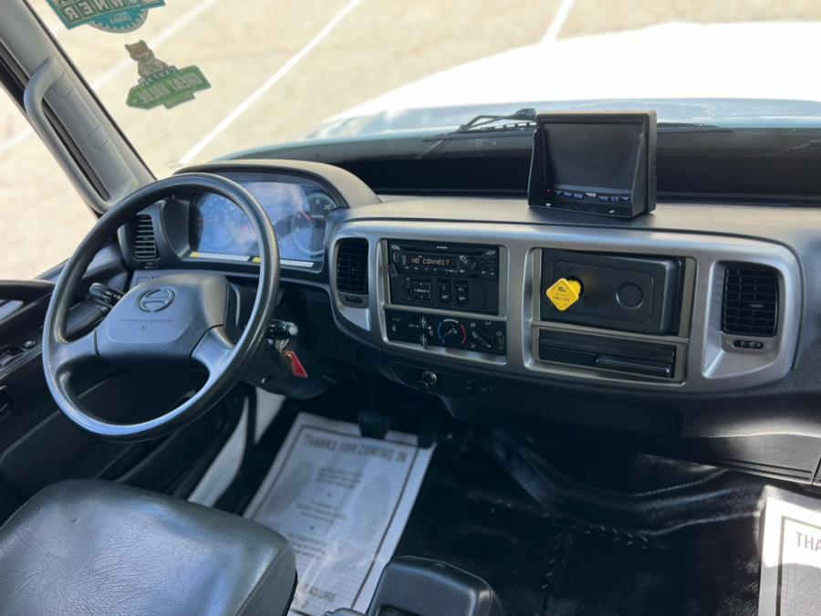 2018 HINO 268A 26FT SUPREME BOX/MAXON LIFTGATE NON CDL, available for sale in Paterson, New Jersey | Speedway Commercial Motors LLC. Paterson, New Jersey 2018 HINO 268A 26FT SUPREME BOX/MAXON LIFTGATE NON CDL, available for sale in Paterson, New Jersey | Speedway Commercial Motors LLC. Paterson, New Jersey