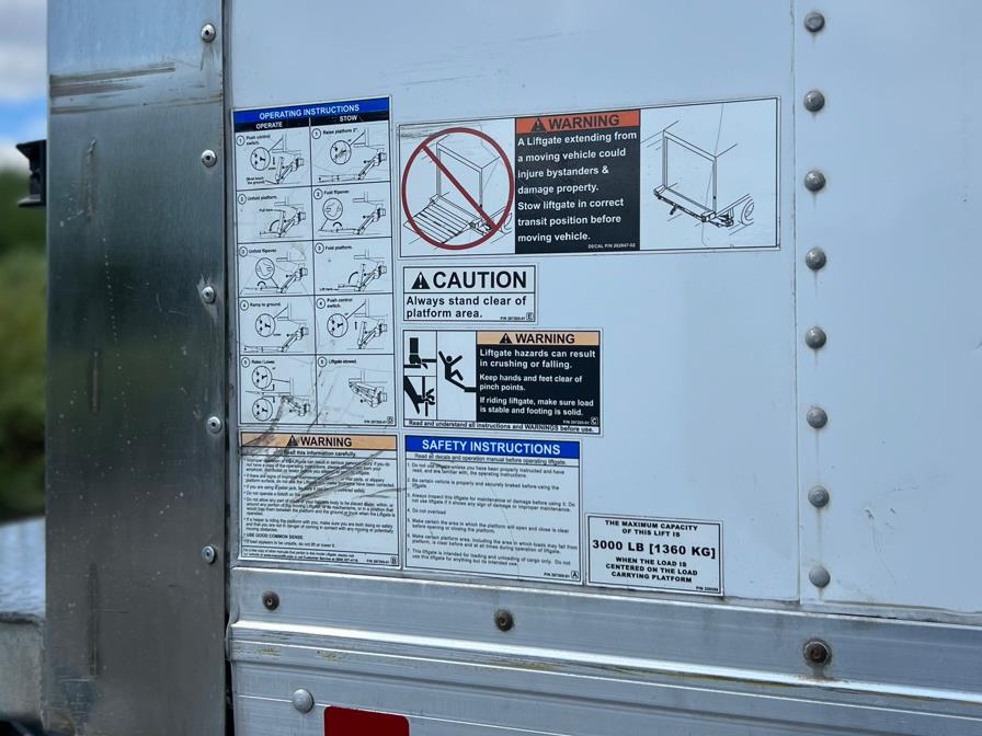 2018 HINO 268A 26FT SUPREME BOX/MAXON LIFTGATE NON CDL, available for sale in Paterson, New Jersey | Speedway Motors LLC. Paterson, New Jersey 2018 HINO 268A 26FT SUPREME BOX/MAXON LIFTGATE NON CDL, available for sale in Paterson, New Jersey | Speedway Motors LLC. Paterson, New Jersey