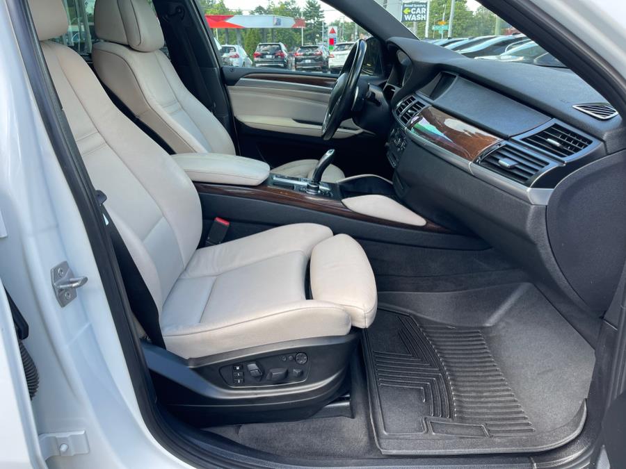 2014 BMW X6 AWD 4dr xDrive35i, available for sale in Bloomfield, Connecticut | AXA Car Sales and Repair LLC. Bloomfield, Connecticut 2014 BMW X6 AWD 4dr xDrive35i, available for sale in Bloomfield, Connecticut | AXA Car Sales and Repair LLC. Bloomfield, Connecticut