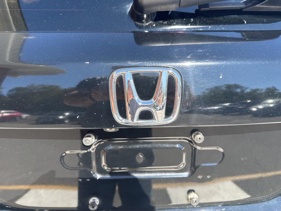 2016 Honda HR-V AWD 4dr EX-L w/Navi, available for sale in Waterbury, Connecticut | National Auto Brokers, Inc.. Waterbury, Connecticut 2016 Honda HR-V AWD 4dr EX-L w/Navi, available for sale in Waterbury, Connecticut | National Auto Brokers, Inc.. Waterbury, Connecticut