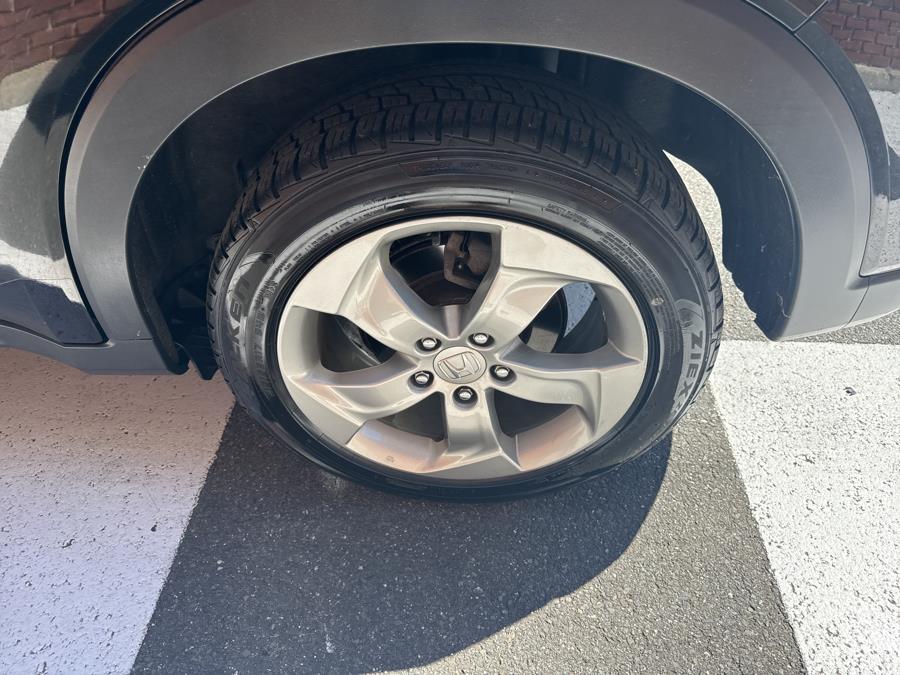 2016 Honda HR-V AWD 4dr EX-L w/Navi, available for sale in Waterbury, Connecticut | National Auto Brokers, Inc.. Waterbury, Connecticut 2016 Honda HR-V AWD 4dr EX-L w/Navi, available for sale in Waterbury, Connecticut | National Auto Brokers, Inc.. Waterbury, Connecticut