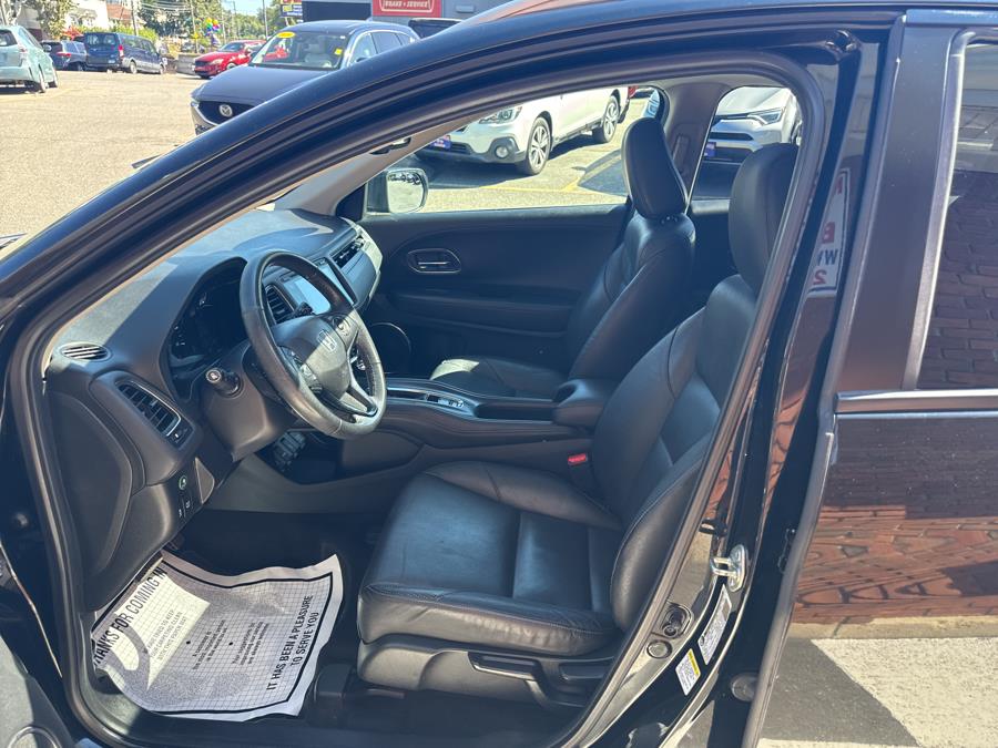 2016 Honda HR-V AWD 4dr EX-L w/Navi, available for sale in Waterbury, Connecticut | National Auto Brokers, Inc.. Waterbury, Connecticut 2016 Honda HR-V AWD 4dr EX-L w/Navi, available for sale in Waterbury, Connecticut | National Auto Brokers, Inc.. Waterbury, Connecticut