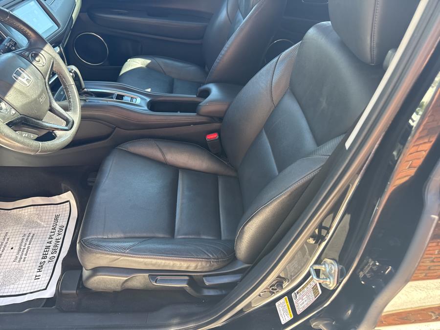2016 Honda HR-V AWD 4dr EX-L w/Navi, available for sale in Waterbury, Connecticut | National Auto Brokers, Inc.. Waterbury, Connecticut 2016 Honda HR-V AWD 4dr EX-L w/Navi, available for sale in Waterbury, Connecticut | National Auto Brokers, Inc.. Waterbury, Connecticut