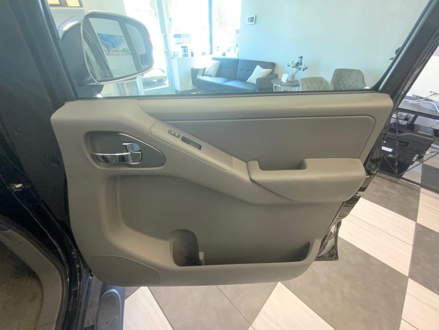 2013 Nissan Frontier 4WD Crew Cab SWB Auto SL, available for sale in Hartford, Connecticut | Franklin Motors Auto Sales LLC. Hartford, Connecticut 2013 Nissan Frontier 4WD Crew Cab SWB Auto SL, available for sale in Hartford, Connecticut | Franklin Motors Auto Sales LLC. Hartford, Connecticut