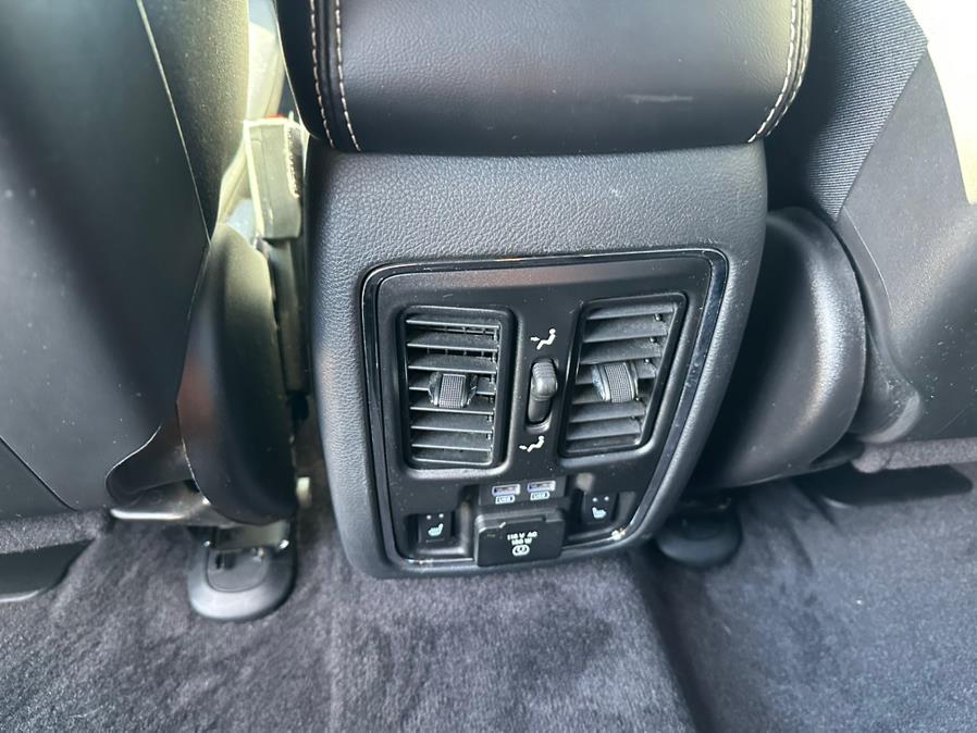 2017 Jeep Grand Cherokee Limited 4x4, available for sale in South Windsor, Connecticut | Mike And Tony Auto Sales, Inc. South Windsor, Connecticut 2017 Jeep Grand Cherokee Limited 4x4, available for sale in South Windsor, Connecticut | Mike And Tony Auto Sales, Inc. South Windsor, Connecticut