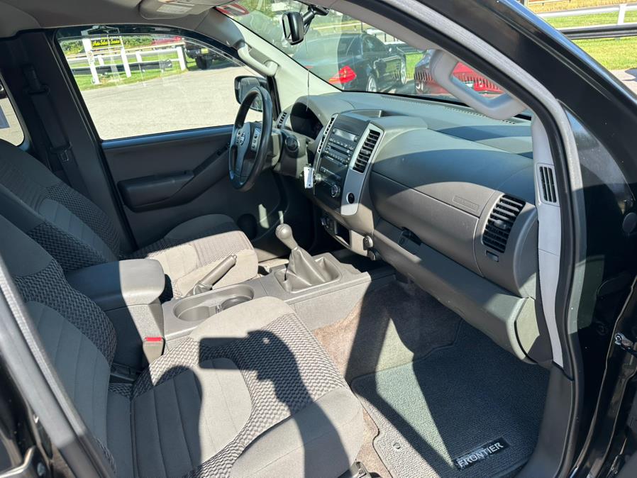 2012 Nissan Frontier 4WD King Cab Manual SV, available for sale in South Windsor, Connecticut | Mike And Tony Auto Sales, Inc. South Windsor, Connecticut 2012 Nissan Frontier 4WD King Cab Manual SV, available for sale in South Windsor, Connecticut | Mike And Tony Auto Sales, Inc. South Windsor, Connecticut
