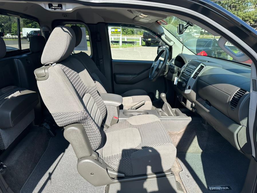 2012 Nissan Frontier 4WD King Cab Manual SV, available for sale in South Windsor, Connecticut | Mike And Tony Auto Sales, Inc. South Windsor, Connecticut 2012 Nissan Frontier 4WD King Cab Manual SV, available for sale in South Windsor, Connecticut | Mike And Tony Auto Sales, Inc. South Windsor, Connecticut