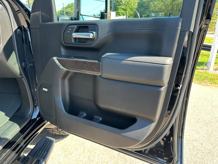 2020 GMC Sierra 2500HD 4WD Crew Cab 159" Denali, available for sale in South Windsor, Connecticut | Mike And Tony Auto Sales, Inc. South Windsor, Connecticut 2020 GMC Sierra 2500HD 4WD Crew Cab 159" Denali, available for sale in South Windsor, Connecticut | Mike And Tony Auto Sales, Inc. South Windsor, Connecticut