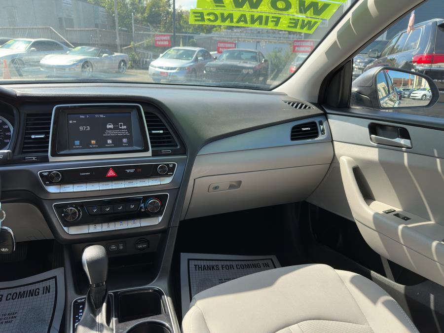 2018 Hyundai Sonata SE 2.4L SULEV, available for sale in Irvington , New Jersey | Auto Haus of Irvington Corp. Irvington , New Jersey 2018 Hyundai Sonata SE 2.4L SULEV, available for sale in Irvington , New Jersey | Auto Haus of Irvington Corp. Irvington , New Jersey