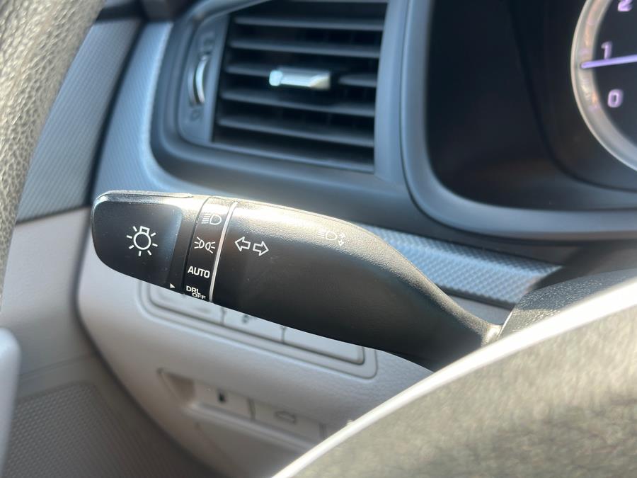 2018 Hyundai Sonata SE 2.4L SULEV, available for sale in Irvington , New Jersey | Auto Haus of Irvington Corp. Irvington , New Jersey 2018 Hyundai Sonata SE 2.4L SULEV, available for sale in Irvington , New Jersey | Auto Haus of Irvington Corp. Irvington , New Jersey