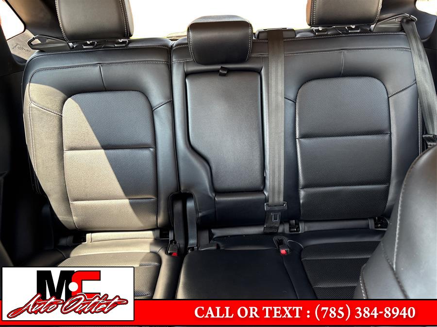 2020 Ford Escape SEL AWD, available for sale in Colby, Kansas | M C Auto Outlet Inc. Colby, Kansas 2020 Ford Escape SEL AWD, available for sale in Colby, Kansas | M C Auto Outlet Inc. Colby, Kansas