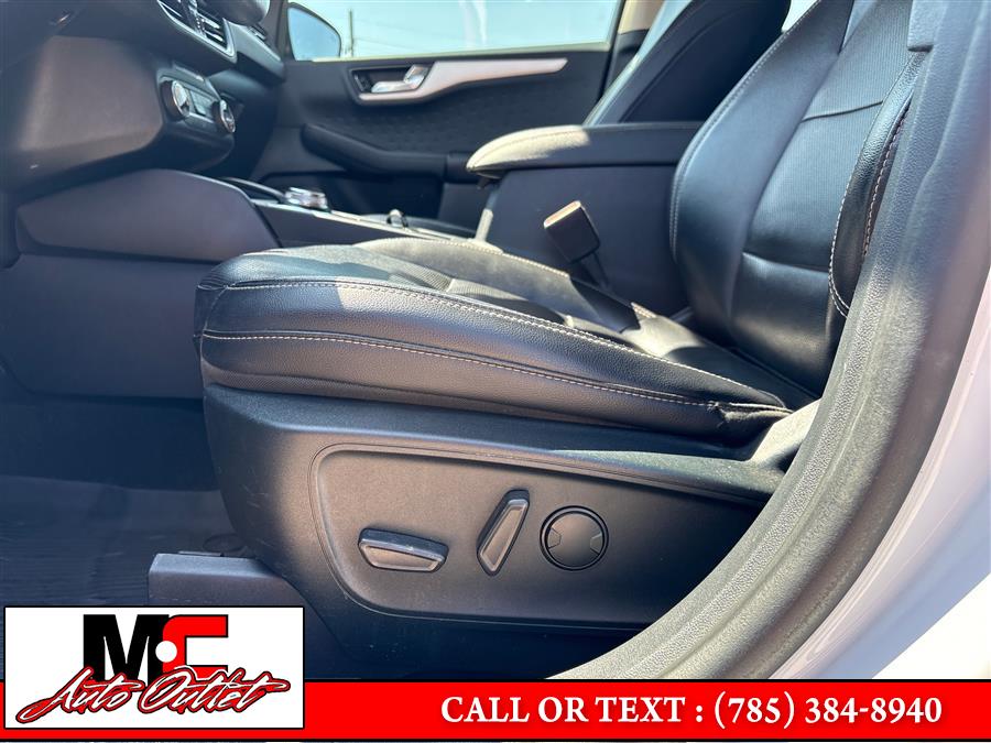 2020 Ford Escape SEL AWD, available for sale in Colby, Kansas | M C Auto Outlet Inc. Colby, Kansas 2020 Ford Escape SEL AWD, available for sale in Colby, Kansas | M C Auto Outlet Inc. Colby, Kansas