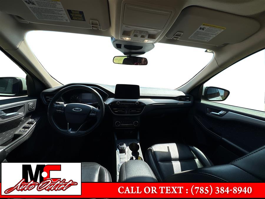 2020 Ford Escape SEL AWD, available for sale in Colby, Kansas | M C Auto Outlet Inc. Colby, Kansas 2020 Ford Escape SEL AWD, available for sale in Colby, Kansas | M C Auto Outlet Inc. Colby, Kansas