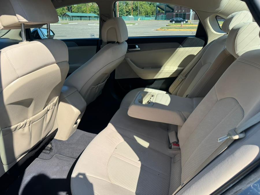 2017 Hyundai Sonata SE 2.4L, available for sale in New Britain, Connecticut | Supreme Automotive. New Britain, Connecticut 2017 Hyundai Sonata SE 2.4L, available for sale in New Britain, Connecticut | Supreme Automotive. New Britain, Connecticut