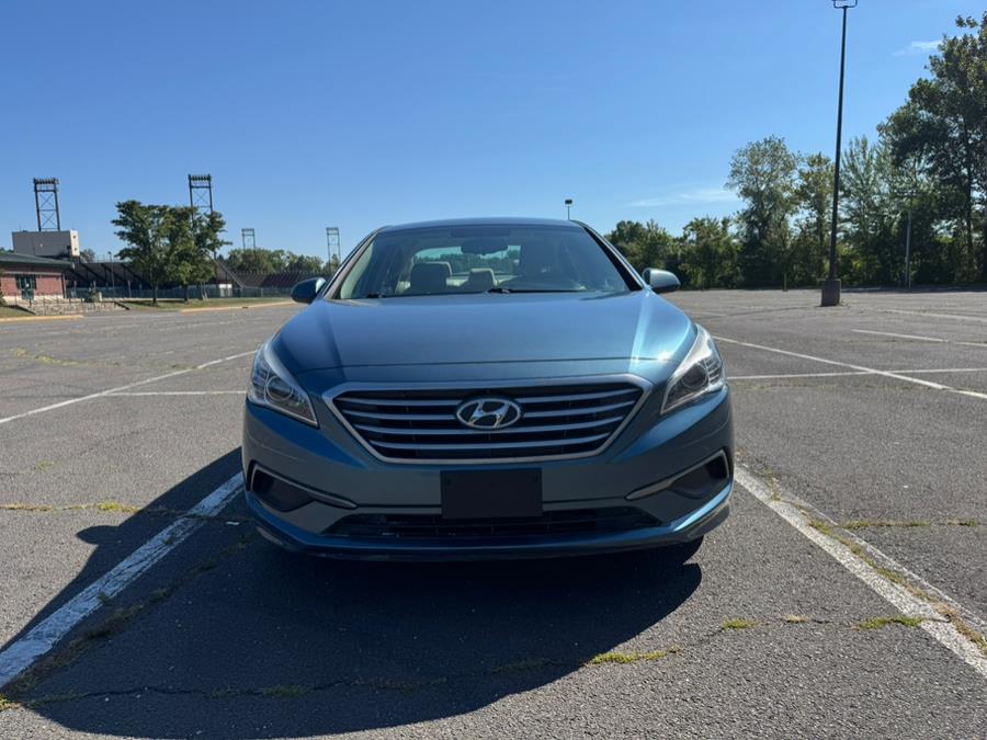 2017 Hyundai Sonata SE 2.4L, available for sale in New Britain, Connecticut | Supreme Automotive. New Britain, Connecticut 2017 Hyundai Sonata SE 2.4L, available for sale in New Britain, Connecticut | Supreme Automotive. New Britain, Connecticut