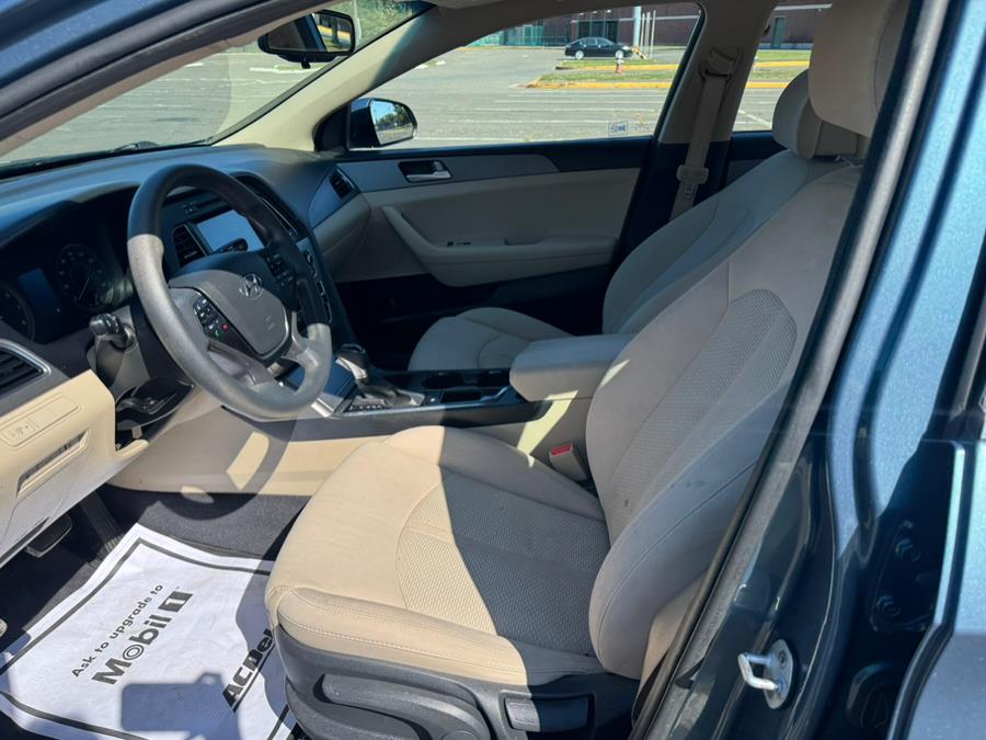2017 Hyundai Sonata SE 2.4L, available for sale in New Britain, Connecticut | Supreme Automotive. New Britain, Connecticut 2017 Hyundai Sonata SE 2.4L, available for sale in New Britain, Connecticut | Supreme Automotive. New Britain, Connecticut