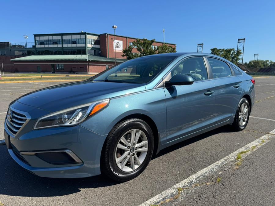 2017 Hyundai Sonata SE 2.4L, available for sale in New Britain, Connecticut | Supreme Automotive. New Britain, Connecticut 2017 Hyundai Sonata SE 2.4L, available for sale in New Britain, Connecticut | Supreme Automotive. New Britain, Connecticut
