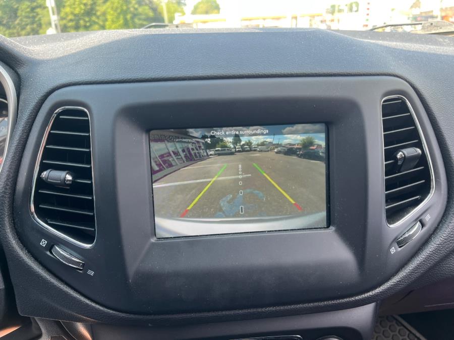 2019 Jeep Compass Latitude 4x4, available for sale in Elmont, New York | Sunrise of Elmont. Elmont, New York 2019 Jeep Compass Latitude 4x4, available for sale in Elmont, New York | Sunrise of Elmont. Elmont, New York
