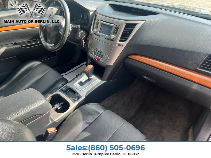 2014 Subaru Outback 4dr Wgn H4 Auto 2.5i Limited, available for sale in Berlin, Connecticut | Main Auto of Berlin. Berlin, Connecticut 2014 Subaru Outback 4dr Wgn H4 Auto 2.5i Limited, available for sale in Berlin, Connecticut | Main Auto of Berlin. Berlin, Connecticut