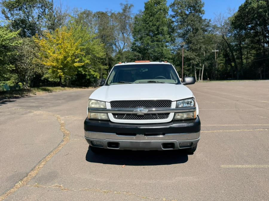 2004 Chevrolet Silverado 2500HD Crew Cab 153" WB 4WD LT, available for sale in Hartford, Connecticut | HPG Auto Sales LLC. Hartford, Connecticut 2004 Chevrolet Silverado 2500HD Crew Cab 153" WB 4WD LT, available for sale in Hartford, Connecticut | HPG Auto Sales LLC. Hartford, Connecticut