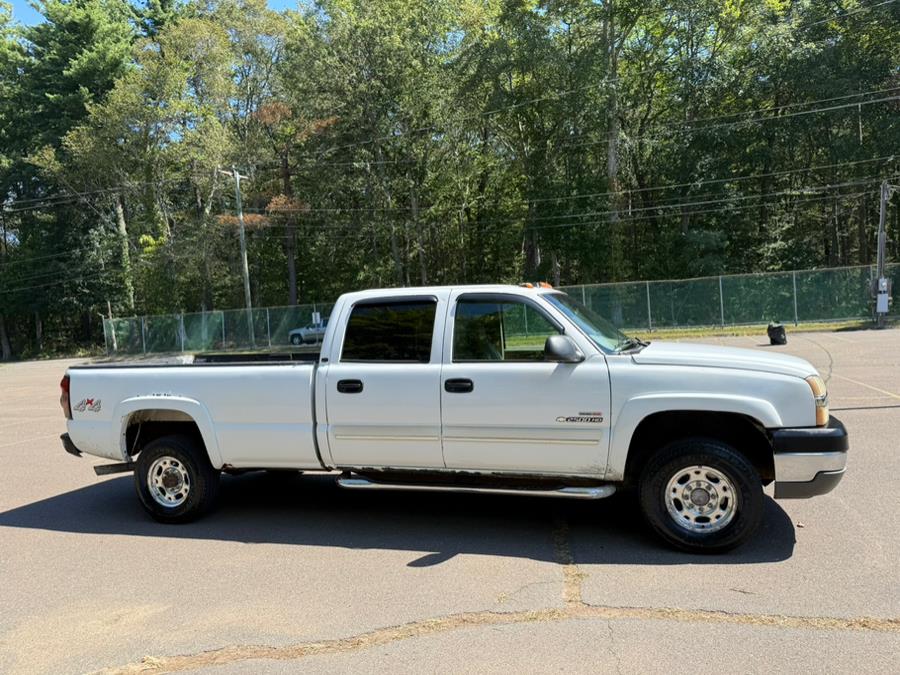 2004 Chevrolet Silverado 2500HD Crew Cab 153" WB 4WD LT, available for sale in Hartford, Connecticut | HPG Auto Sales LLC. Hartford, Connecticut 2004 Chevrolet Silverado 2500HD Crew Cab 153" WB 4WD LT, available for sale in Hartford, Connecticut | HPG Auto Sales LLC. Hartford, Connecticut