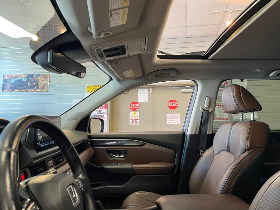 2023 Honda Pilot Elite AWD, available for sale in Suffern, New York | Rockland Motor Sport. Suffern, New York 2023 Honda Pilot Elite AWD, available for sale in Suffern, New York | Rockland Motor Sport. Suffern, New York