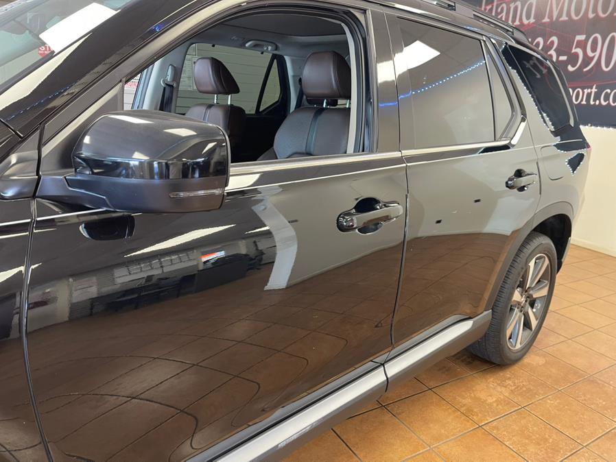 2023 Honda Pilot Elite AWD, available for sale in Suffern, New York | Rockland Motor Sport. Suffern, New York 2023 Honda Pilot Elite AWD, available for sale in Suffern, New York | Rockland Motor Sport. Suffern, New York