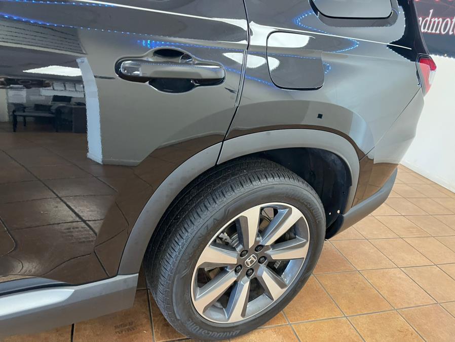 2023 Honda Pilot Elite AWD, available for sale in Suffern, New York | Rockland Motor Sport. Suffern, New York 2023 Honda Pilot Elite AWD, available for sale in Suffern, New York | Rockland Motor Sport. Suffern, New York