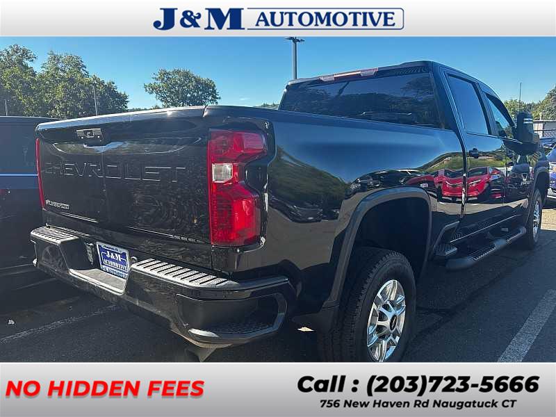 2022 Chevrolet Silverado 2500HD LT photo 3