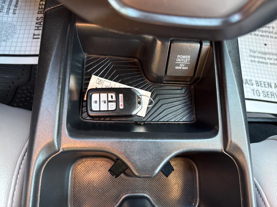 2018 Honda CR-V EX-L AWD w/Navi, available for sale in Worcester, Massachusetts | Worcester Auto Outlet LLC. Worcester, Massachusetts 2018 Honda CR-V EX-L AWD w/Navi, available for sale in Worcester, Massachusetts | Worcester Auto Outlet LLC. Worcester, Massachusetts