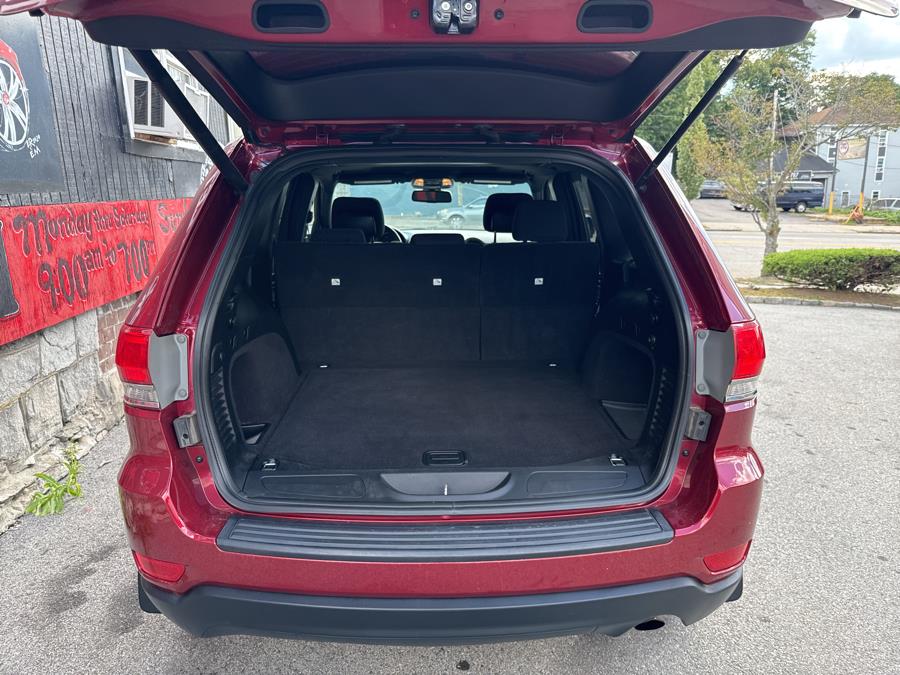 2014 Jeep Grand Cherokee 4WD 4dr Laredo, available for sale in Worcester, Massachusetts | Worcester Auto Outlet LLC. Worcester, Massachusetts 2014 Jeep Grand Cherokee 4WD 4dr Laredo, available for sale in Worcester, Massachusetts | Worcester Auto Outlet LLC. Worcester, Massachusetts