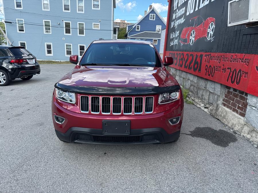 2014 Jeep Grand Cherokee 4WD 4dr Laredo, available for sale in Worcester, Massachusetts | Worcester Auto Outlet LLC. Worcester, Massachusetts 2014 Jeep Grand Cherokee 4WD 4dr Laredo, available for sale in Worcester, Massachusetts | Worcester Auto Outlet LLC. Worcester, Massachusetts