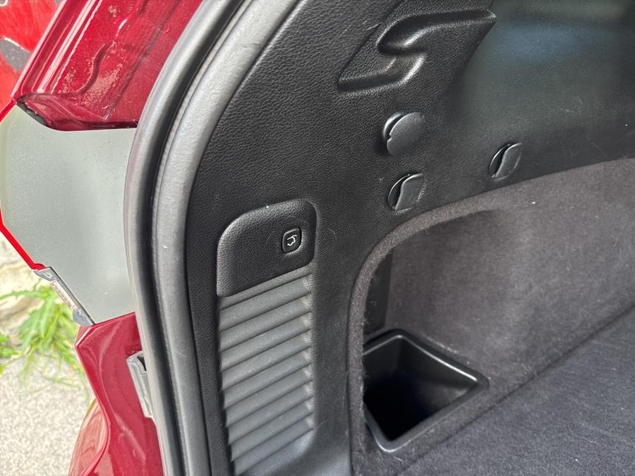 2014 Jeep Grand Cherokee 4WD 4dr Laredo, available for sale in Worcester, Massachusetts | Worcester Auto Outlet LLC. Worcester, Massachusetts 2014 Jeep Grand Cherokee 4WD 4dr Laredo, available for sale in Worcester, Massachusetts | Worcester Auto Outlet LLC. Worcester, Massachusetts
