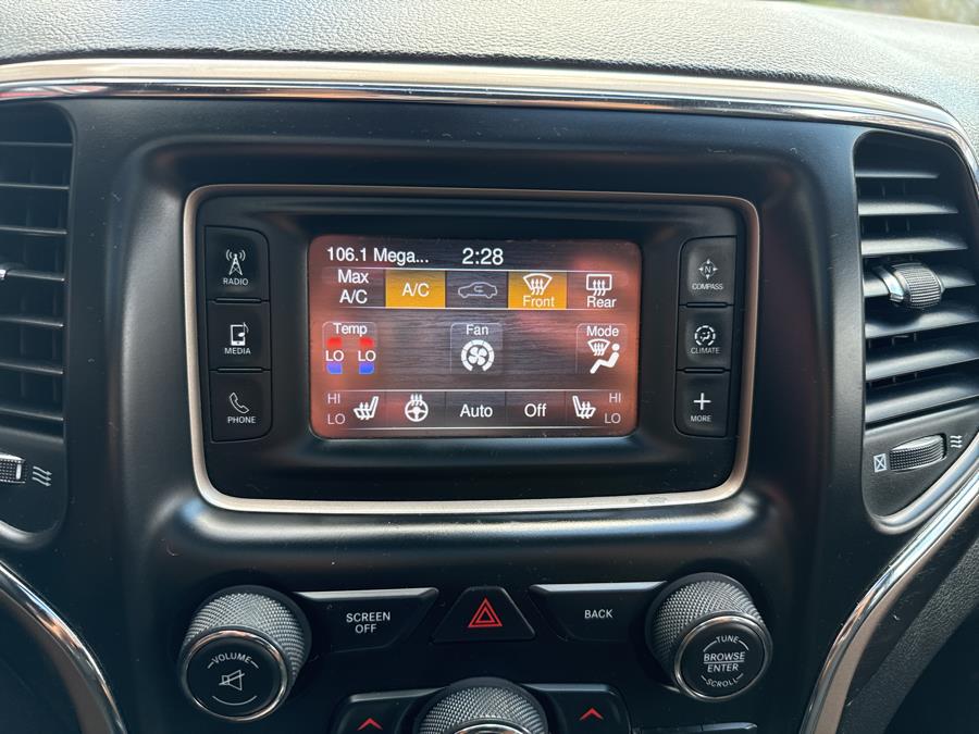 2014 Jeep Grand Cherokee 4WD 4dr Laredo, available for sale in Worcester, Massachusetts | Worcester Auto Outlet LLC. Worcester, Massachusetts 2014 Jeep Grand Cherokee 4WD 4dr Laredo, available for sale in Worcester, Massachusetts | Worcester Auto Outlet LLC. Worcester, Massachusetts