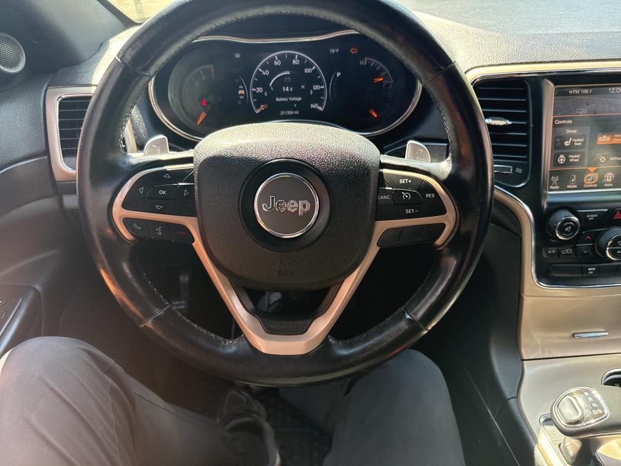 2014 Jeep Grand Cherokee 4WD 4dr Laredo, available for sale in Worcester, Massachusetts | Worcester Auto Outlet LLC. Worcester, Massachusetts 2014 Jeep Grand Cherokee 4WD 4dr Laredo, available for sale in Worcester, Massachusetts | Worcester Auto Outlet LLC. Worcester, Massachusetts