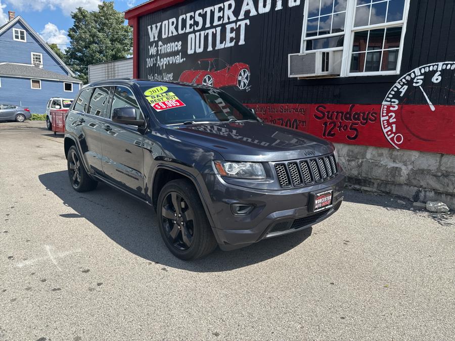 2014 Jeep Grand Cherokee 4WD 4dr Laredo, available for sale in Worcester, Massachusetts | Worcester Auto Outlet LLC. Worcester, Massachusetts 2014 Jeep Grand Cherokee 4WD 4dr Laredo, available for sale in Worcester, Massachusetts | Worcester Auto Outlet LLC. Worcester, Massachusetts