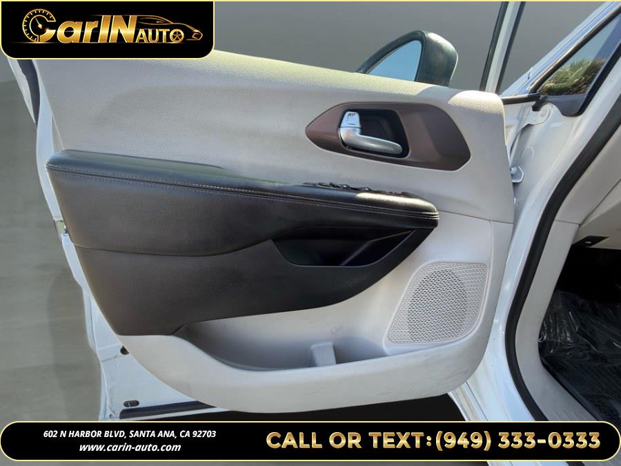 2020 Chrysler Voyager L FWD, available for sale in Santa Ana, California | Carin Auto. Santa Ana, California 2020 Chrysler Voyager L FWD, available for sale in Santa Ana, California | Carin Auto. Santa Ana, California