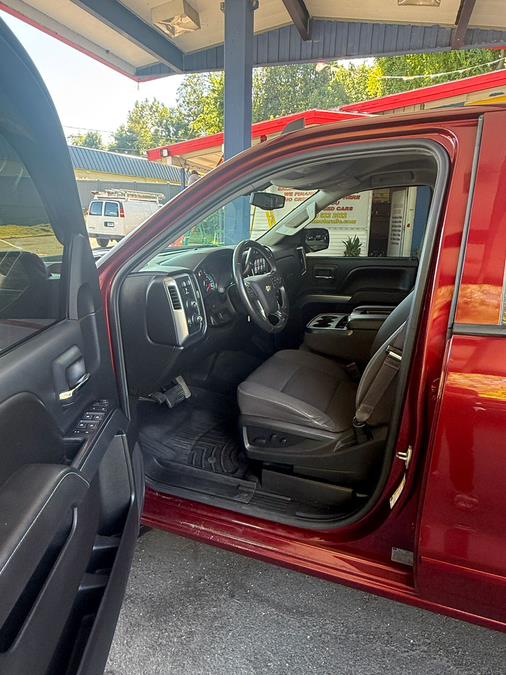 2017 Chevrolet Silverado 1500 4WD Double Cab 143.5" LT w/2LT, available for sale in Windsor Locks, Connecticut | JANNA MOTORS LLC. Windsor Locks, Connecticut 2017 Chevrolet Silverado 1500 4WD Double Cab 143.5" LT w/2LT, available for sale in Windsor Locks, Connecticut | JANNA MOTORS LLC. Windsor Locks, Connecticut