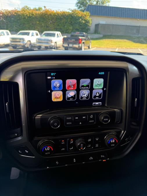 2017 Chevrolet Silverado 1500 4WD Double Cab 143.5" LT w/2LT, available for sale in Windsor Locks, Connecticut | JANNA MOTORS LLC. Windsor Locks, Connecticut 2017 Chevrolet Silverado 1500 4WD Double Cab 143.5" LT w/2LT, available for sale in Windsor Locks, Connecticut | JANNA MOTORS LLC. Windsor Locks, Connecticut