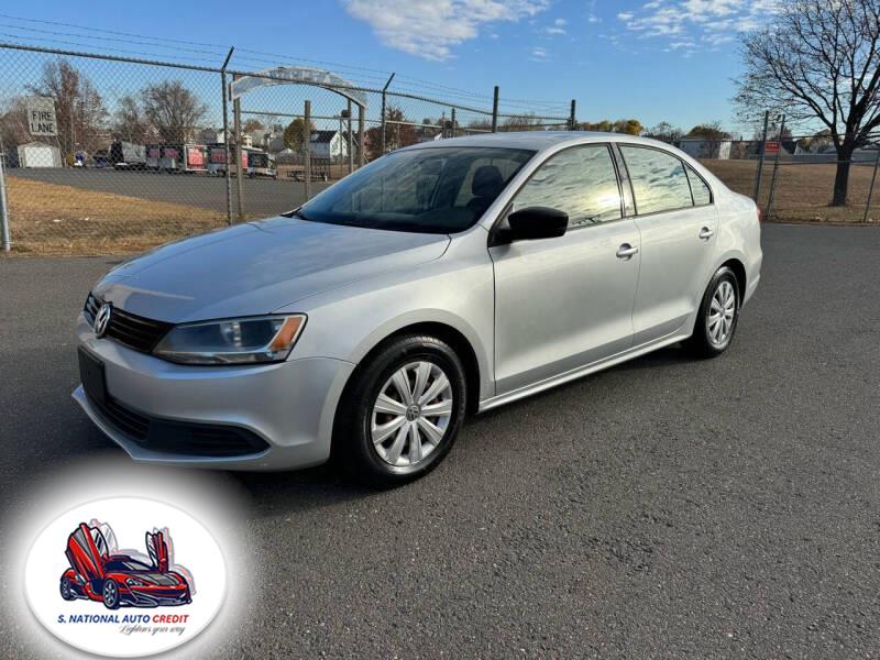 2014 Volkswagen Jetta Sedan 4dr Auto S, available for sale in Meriden, Connecticut | Sandra Auto Broker LLC. Meriden, Connecticut 2014 Volkswagen Jetta Sedan 4dr Auto S, available for sale in Meriden, Connecticut | Sandra Auto Broker LLC. Meriden, Connecticut