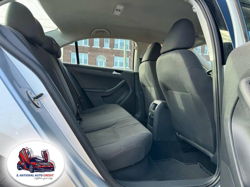2014 Volkswagen Jetta Sedan 4dr Auto S, available for sale in Meriden, Connecticut | Sandra Auto Broker LLC. Meriden, Connecticut 2014 Volkswagen Jetta Sedan 4dr Auto S, available for sale in Meriden, Connecticut | Sandra Auto Broker LLC. Meriden, Connecticut