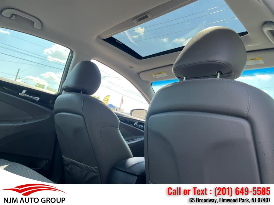 2014 Hyundai Sonata 4dr Sdn 2.4L Auto SE, available for sale in Elmwood Park, New Jersey | NJM Auto Group. Elmwood Park, New Jersey 2014 Hyundai Sonata 4dr Sdn 2.4L Auto SE, available for sale in Elmwood Park, New Jersey | NJM Auto Group. Elmwood Park, New Jersey